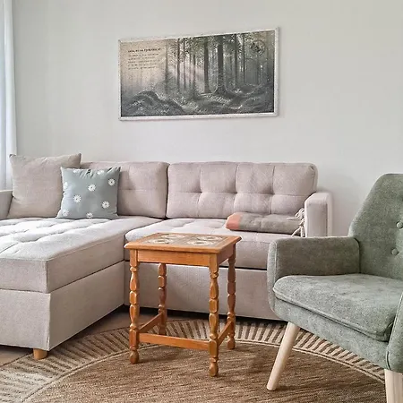 6 Bedroom Beautiful In Holiday home