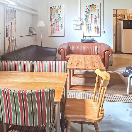 6 Bedroom Beautiful In *